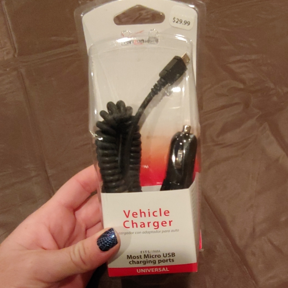 Car charger micro USB
